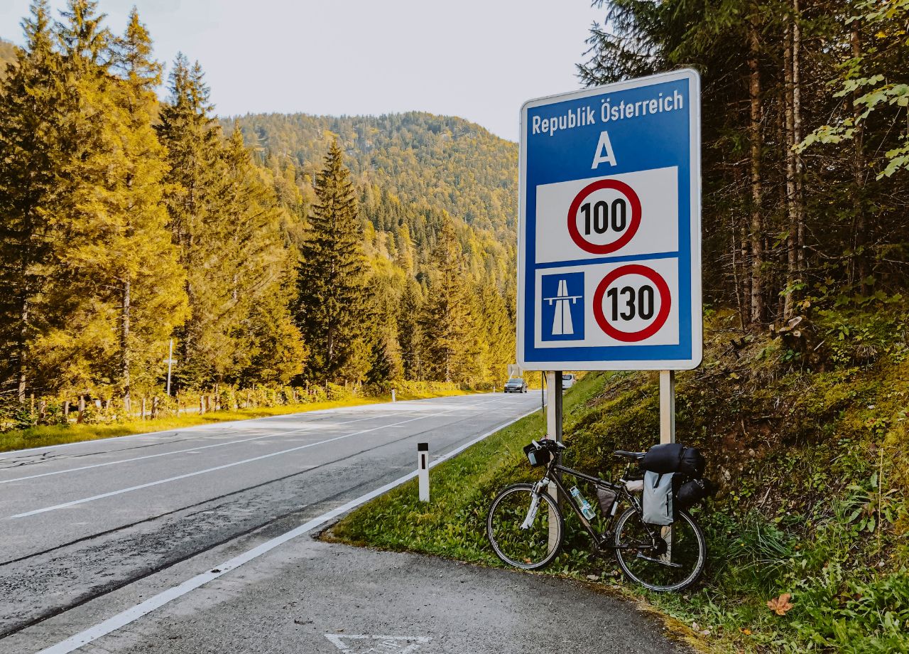 Drakonische Strafen: Auch deutschen Rasern droht in Österreich der Verlust des Fahrzeugs | Republik Österreich - Geschwindigkeitsinformation