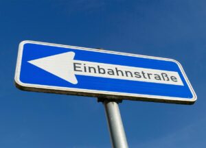 Read more about the article Von Einbahn­straßen und Geisterfahrern