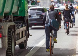 Read more about the article Wann darf man mit dem Fahrrad auf der Straße fahren?