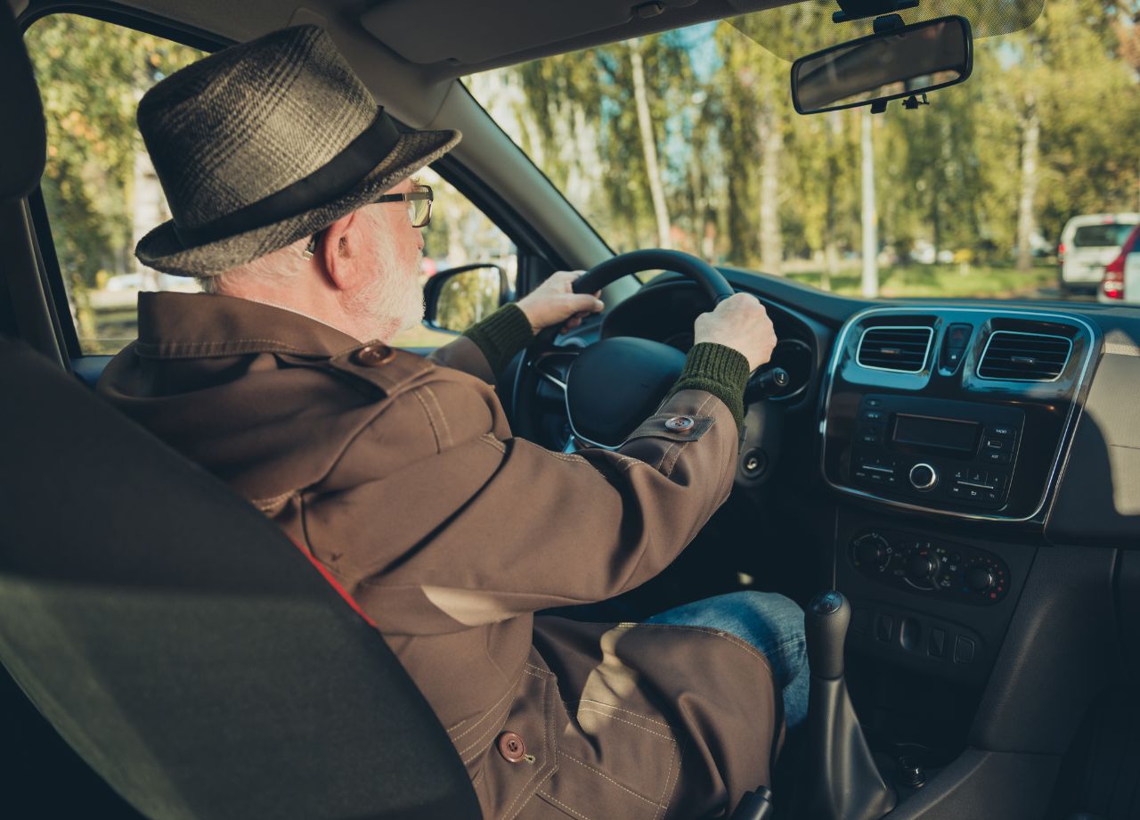 Read more about the article Wie in der Fahrschule: TÜV will Feedback-Fahrten für Senioren