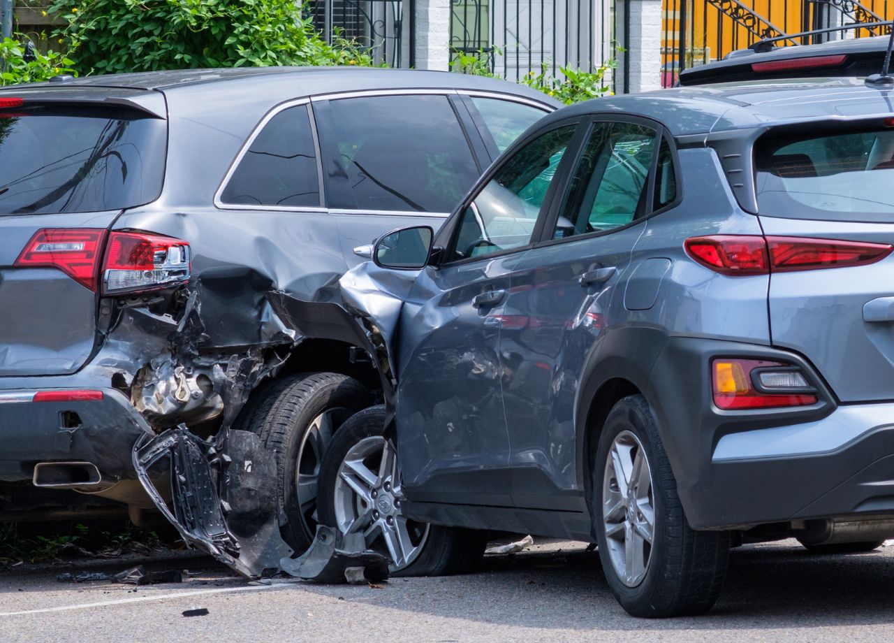 Read more about the article Gefähr­liche Verwechslung: Immer mehr Autoun­fälle durch falsches Bedienen der Pedale