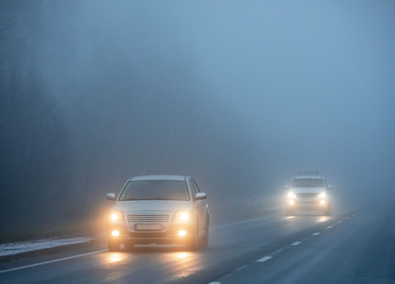 Autofahren bei Nebel: So behalten Sie den Durchblick