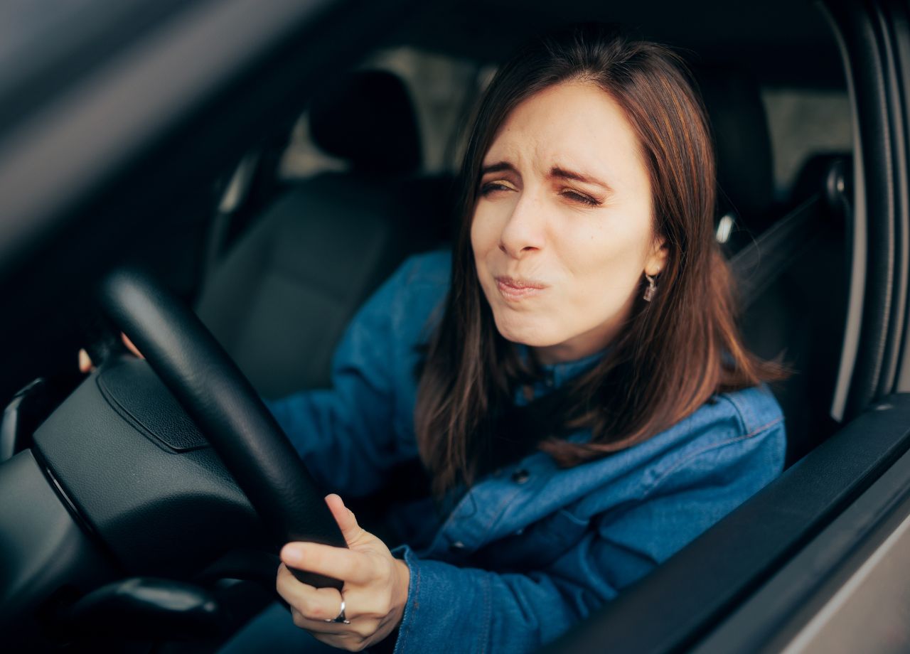 Read more about the article Schockie­rendes Ergebnis: 90 Prozent der Autofahrer fühlen sich im Straßen­verkehr geblendet
