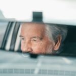 Behör­den­um­frage: Immer mehr Senioren in NRW geben freiwillig ihre Führer­scheine ab