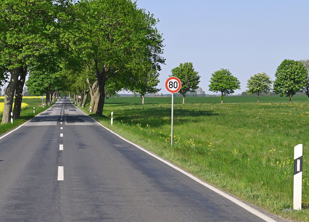 Read more about the article Statis­ti­sches Bundesamt: Zahl der Verkehrs­toten in 2023 gestiegen