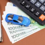 Kosten­ex­plosion bei der Kfz-Versicherung: Müssen Autofahrer bald tiefer in die Tasche greifen?