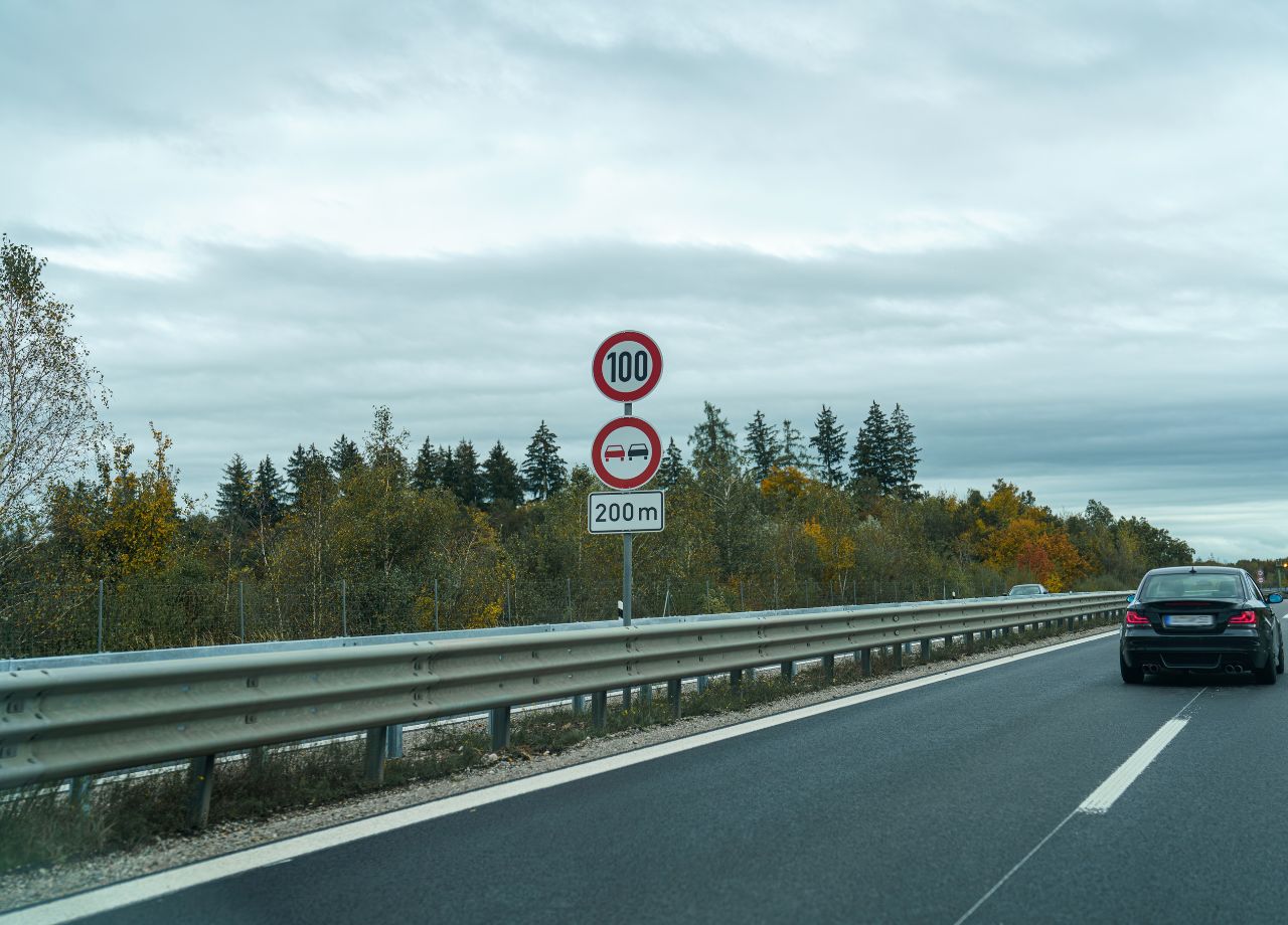 Verwirrung um Zusatzschilder: So liest man sie richtig